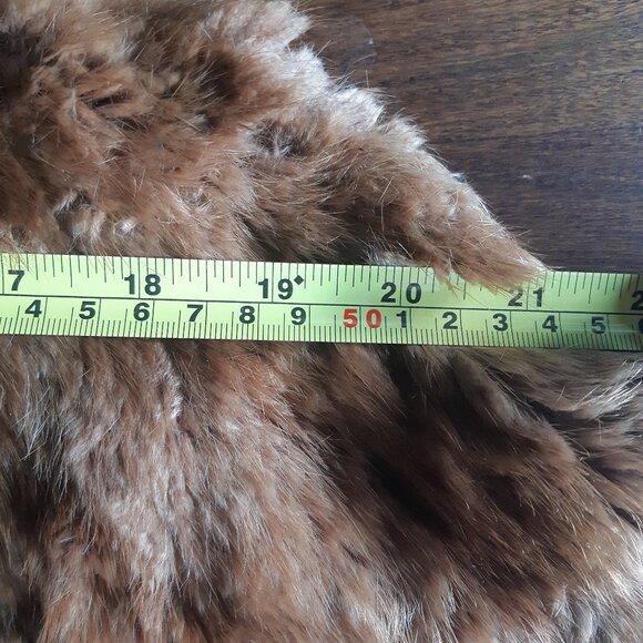 1940s Beige Mink Stole, Scalloped Edge from Simpson's Fur Shop - Picture 11 of 13